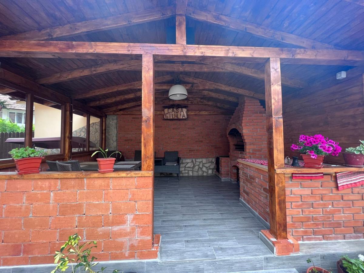 Hotel Casa Flori à Călimăneşti Extérieur photo