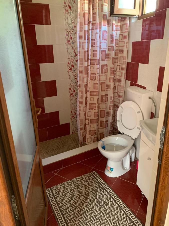 Hotel Casa Flori à Călimăneşti Extérieur photo